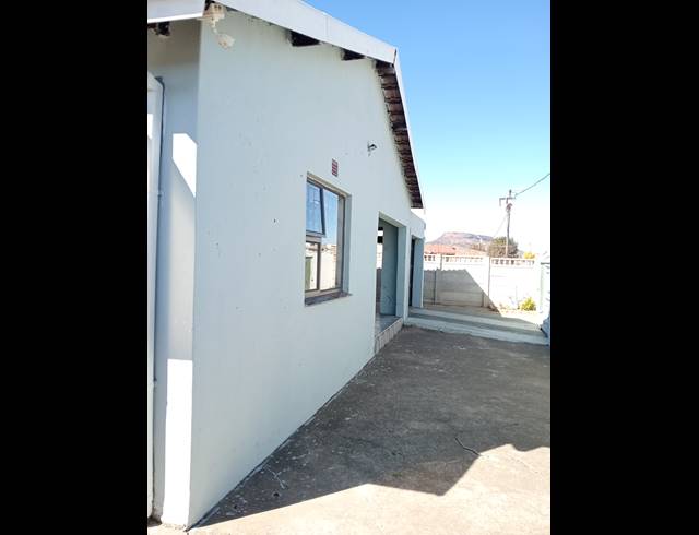 3 BEDROOM HOUSE FOR SALE IN GLENCOE